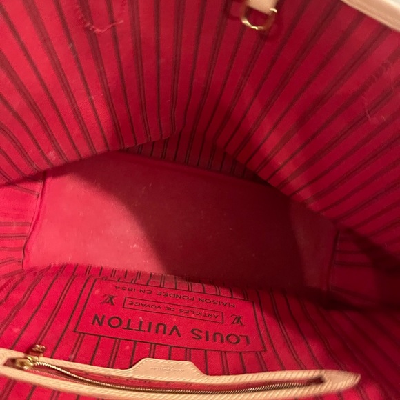 $1500 in Edmonton Louis Vuitton neverfull - Picture 9 of 11